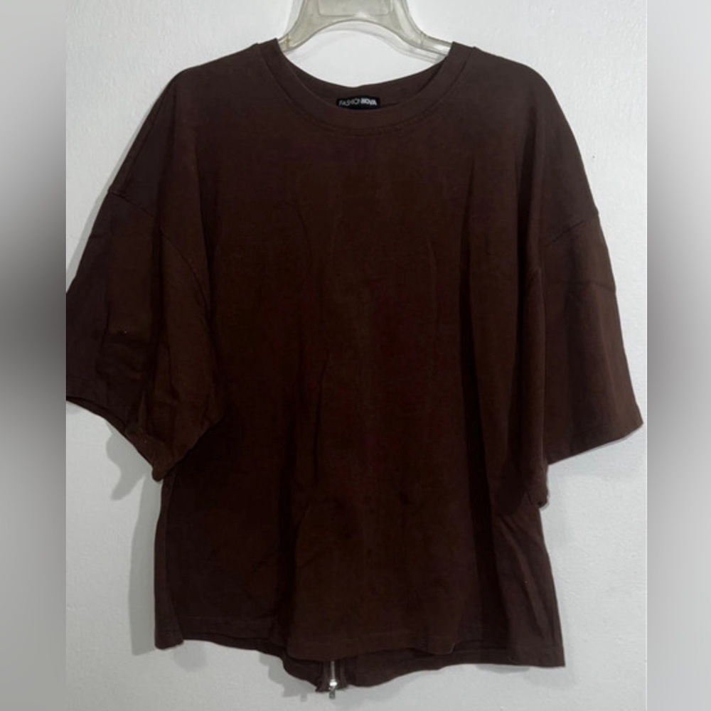 Fashion Nova Brown Short Sleeve Tee